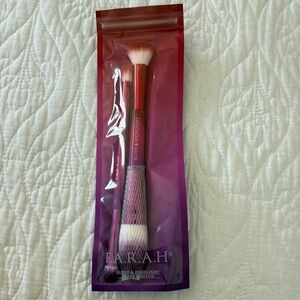 F.A.R.A.H. Blush & Highlight, Shade & Blend Set of 2 Makeuo Brush Set, MSRP $34